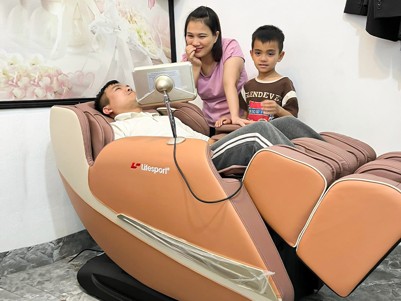 lifesport massage chair 11