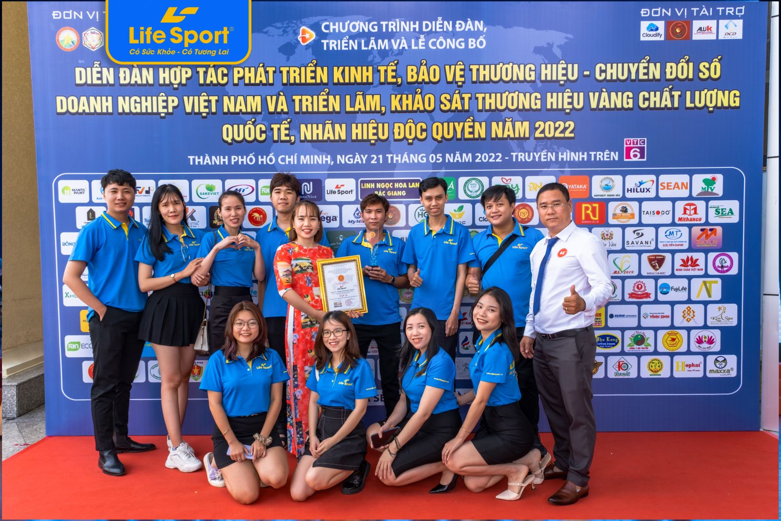 lifesport top 10 thuong hieu vang chat luong quoc te 2022 2