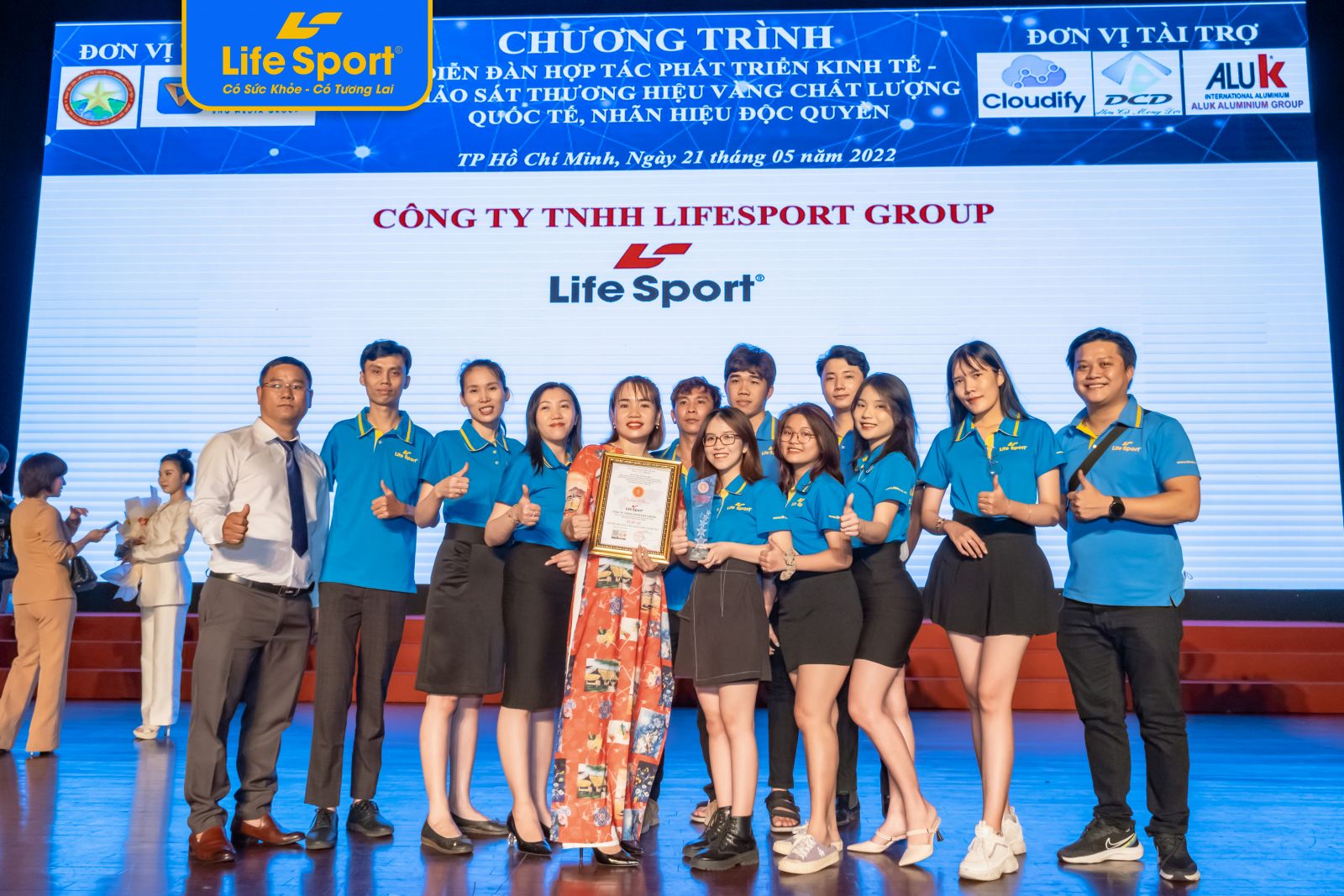 lifesport top 10 thuong hieu vang chat luong quoc te 2022 3